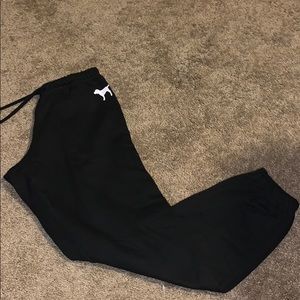 Classic sweats all black